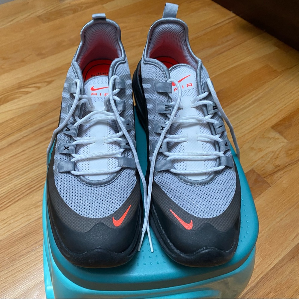 Nike Airmax size 8 NWOT